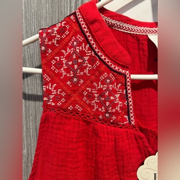 165. NWT Knox Rose Embroidered Tank Top Split Neck Small - Picture 4 of 5